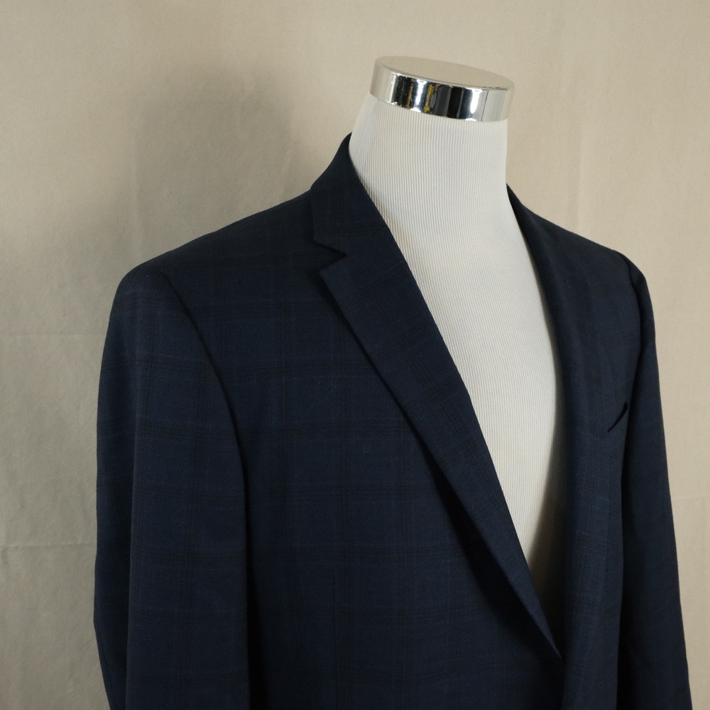Tommy Hilfiger 46R Sport Coat Wool Blend Blue Plaid Two Button Double Vented